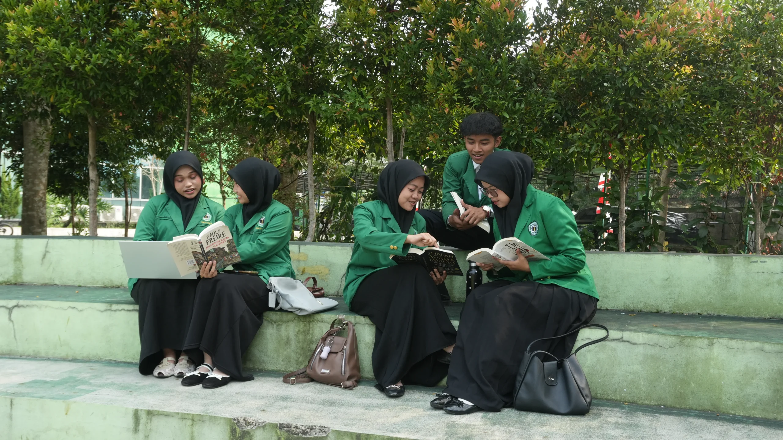 Institut Ummul Quro Al-Islami
